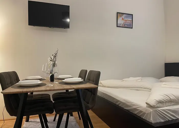Cozy In 5-monthly Only