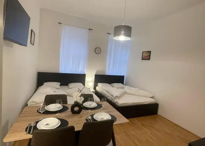 Cozy In 5-monthly Only *